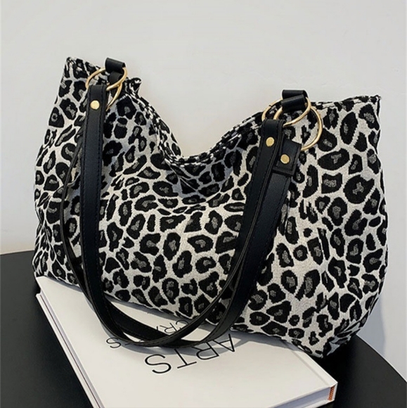 Handbags - Leopard Print Tote
